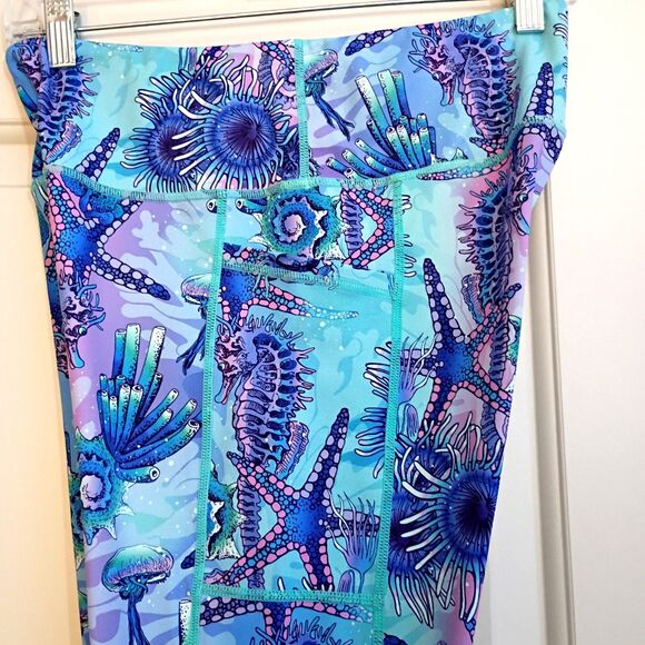 Constantly Varied Gear CVG Cropped Leggings Coral Reef Print Seahorse Starfish M - Picture 4 of 8